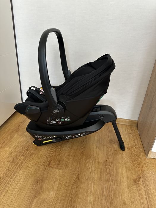 Автокрісло Bratax Römer baby safe з базою