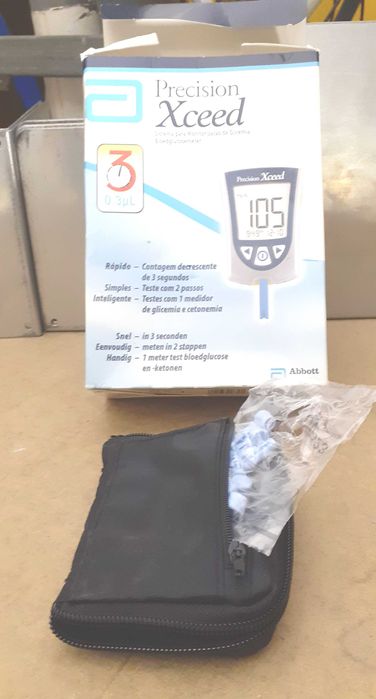 Estojo para monitorização da glicemia