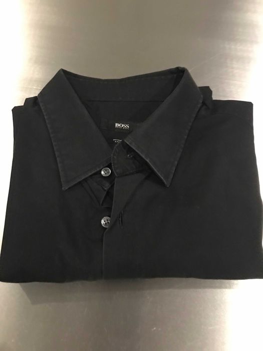 Camisa Boss Preta Regular Fit 44