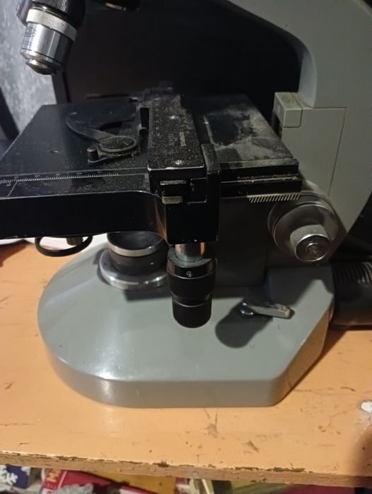 Продам микроскоп олімпус триокулярна