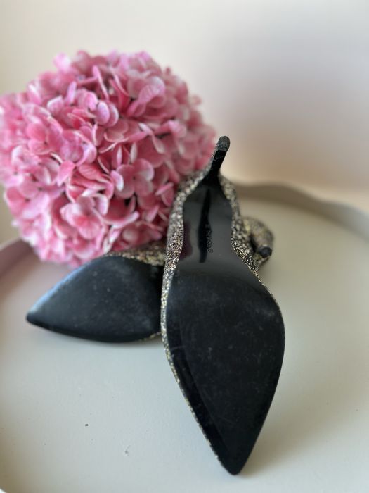 Sapatos de salto
