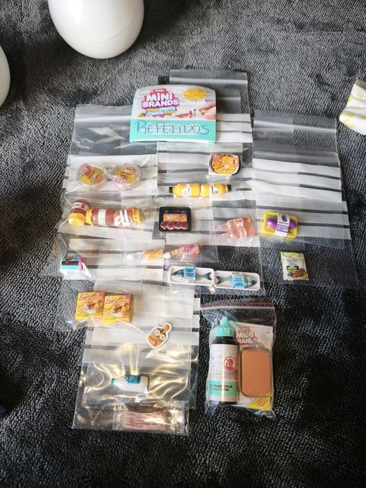 Mini Brands Fill the fridge
