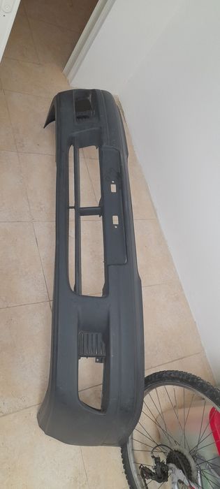 Para-choques novo para Nissan Primera p11