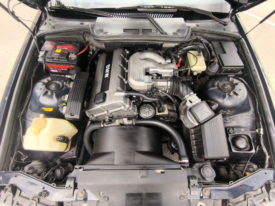 BMW e36 318is (137000km)