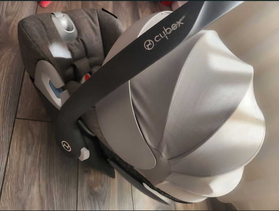 Carrinho cybex balios e Cybex cloud z i-size + sensor safe