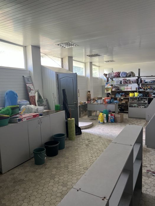 Продам або здам в оренду комерціцну нерухомість 200м.кв