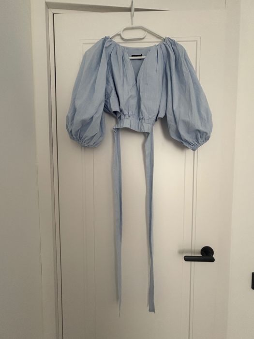 Костюм українського бренду Must have (топ і спідниця)