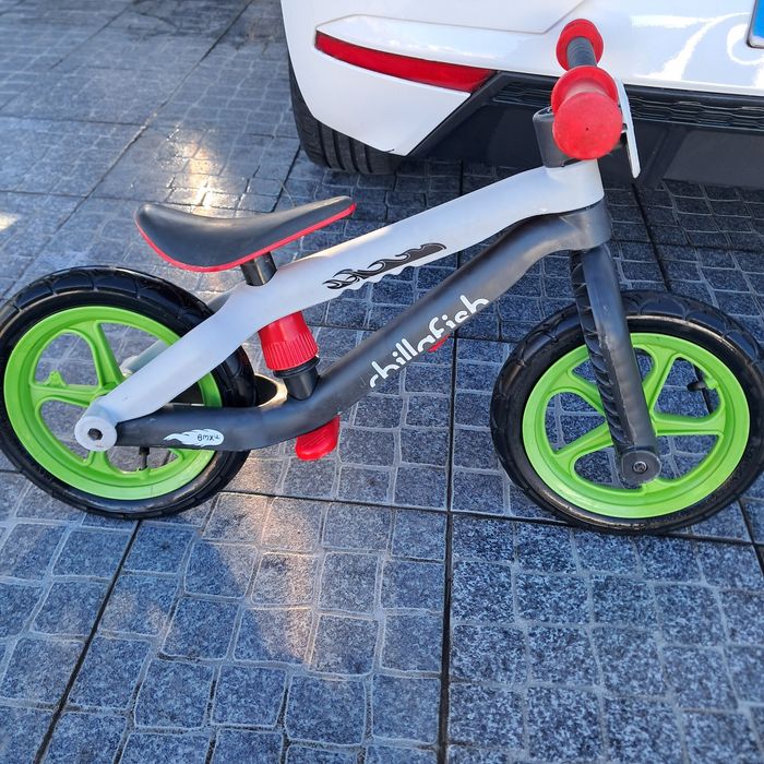 Bicicleta de aprendizagem criança
