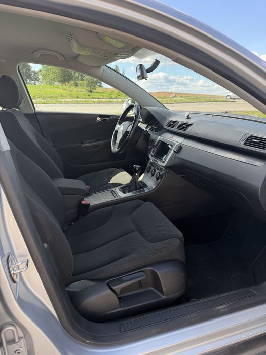 Volkswagen Passat B6 Sedan 2.0 TDI 140KM 103kW 2005