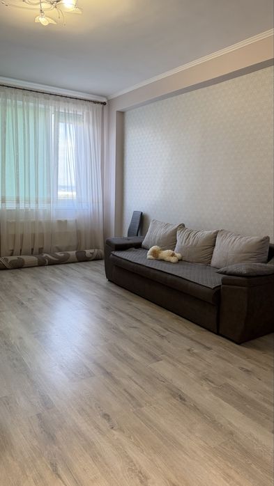 Продам 1 кім з ремонтом і меблями