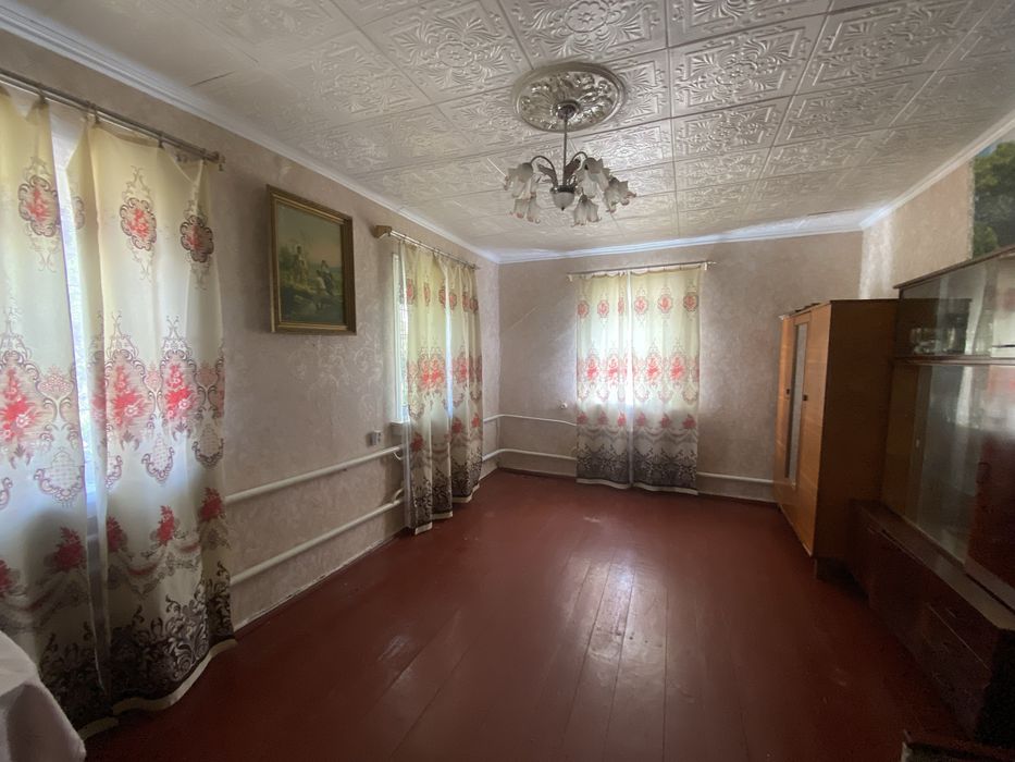 Терміново продається затишний будинок в смт.Брусилів (Нові Озеряни)75 км від м.Києва