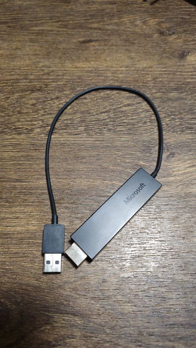 Najlepszy adapter smart tv Microsoft 1628 Wireless Display Adapter