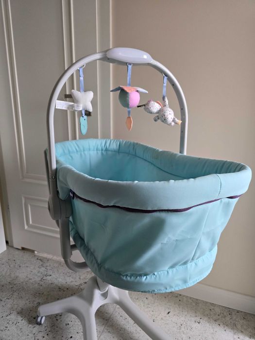 Chicco 4w1 łóżeczko, krzesełko, leżanka