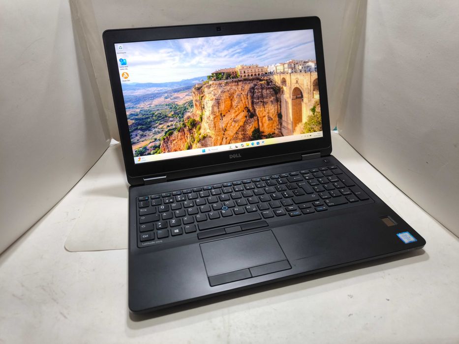 Dell Latitude E5570 i5 SSD 256GB 8GB # bateria NOVA