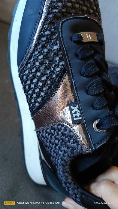 Sneakersy XTI 140094.