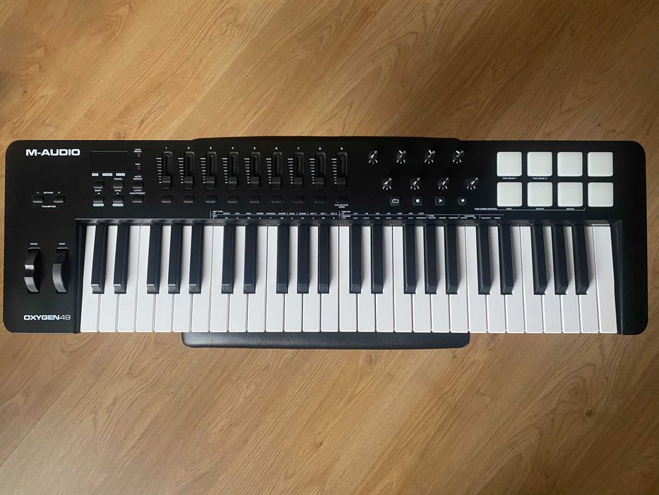 MIDI-клавіатура M-Audio Oxygen 49 MK V
