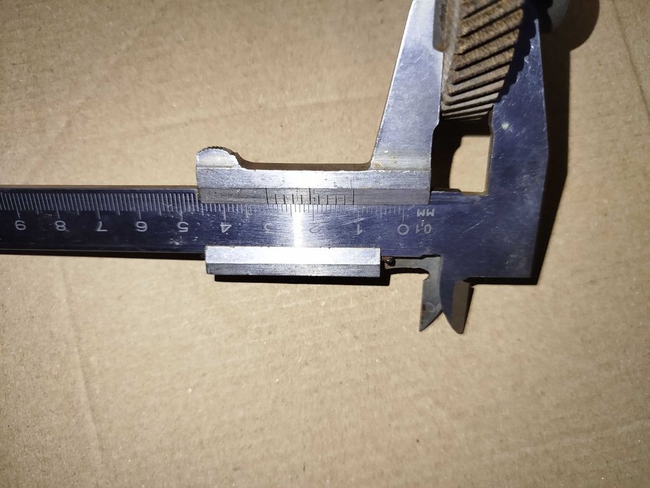 Шестерня  виготовлено х текстолітового матеріала діаметер 55мм