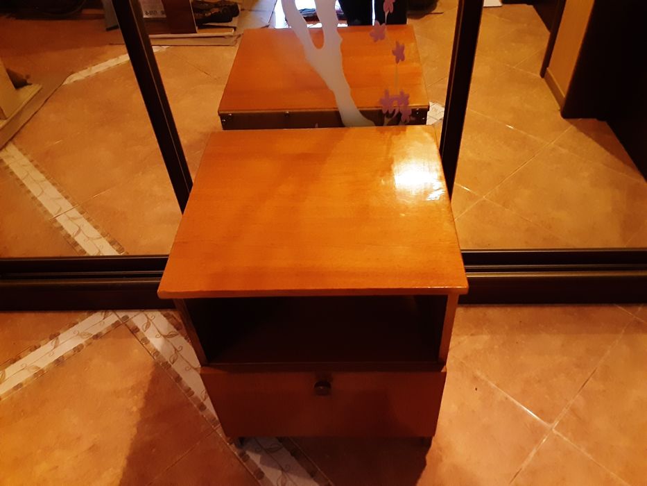 Тумба полірована прикраватна висота 62 см,ширина 46 см,глибина 42 см