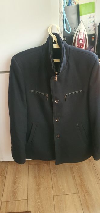Продам мужское пальто 50 размера