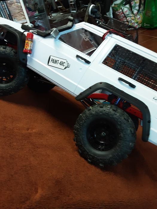 Crawler scale 1.10 Scx10 2 injora cherokee