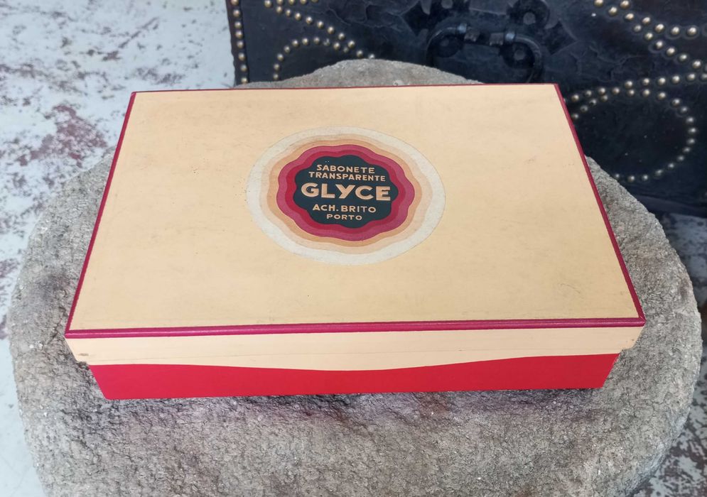 Antigas caixas perfumes sabonetes publicitários Ach. Brito e Claus