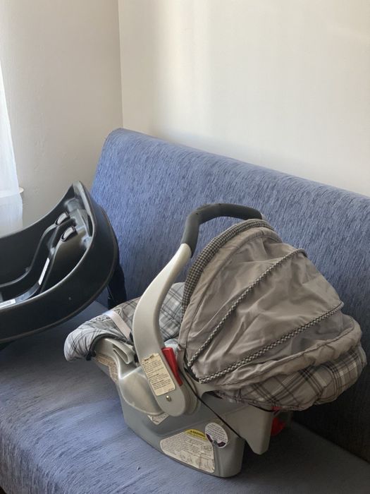 Aвтокрісло Graco +база