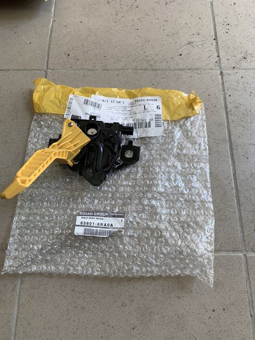 замок капота Nissan Rogue t33 2021- oem original