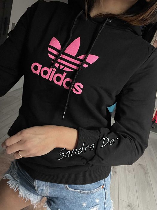 WYPRZEDAŻ!  Damska bluza z kapturem,czarna.