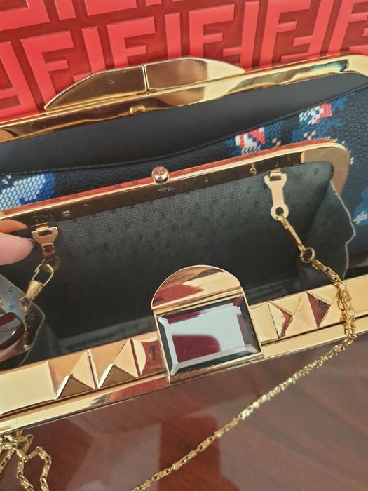 Клатч золотий колір.Виробник Туреччина.