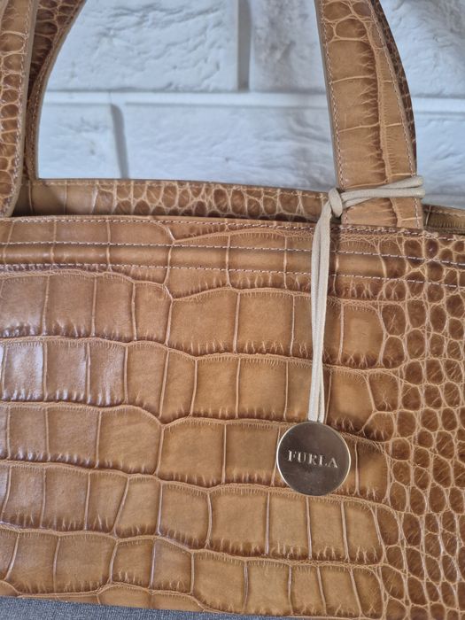 Furla mala torebka ze skóry naturalnej w kolorze karmelowym