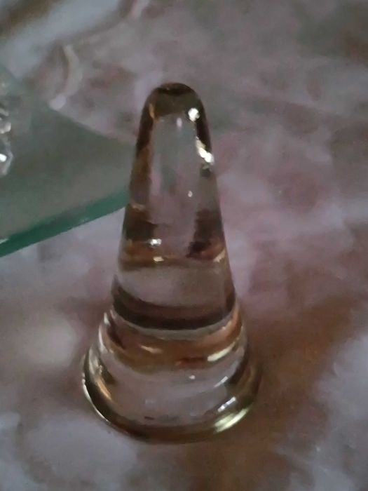Exquisite decorative glass items431195386629345283