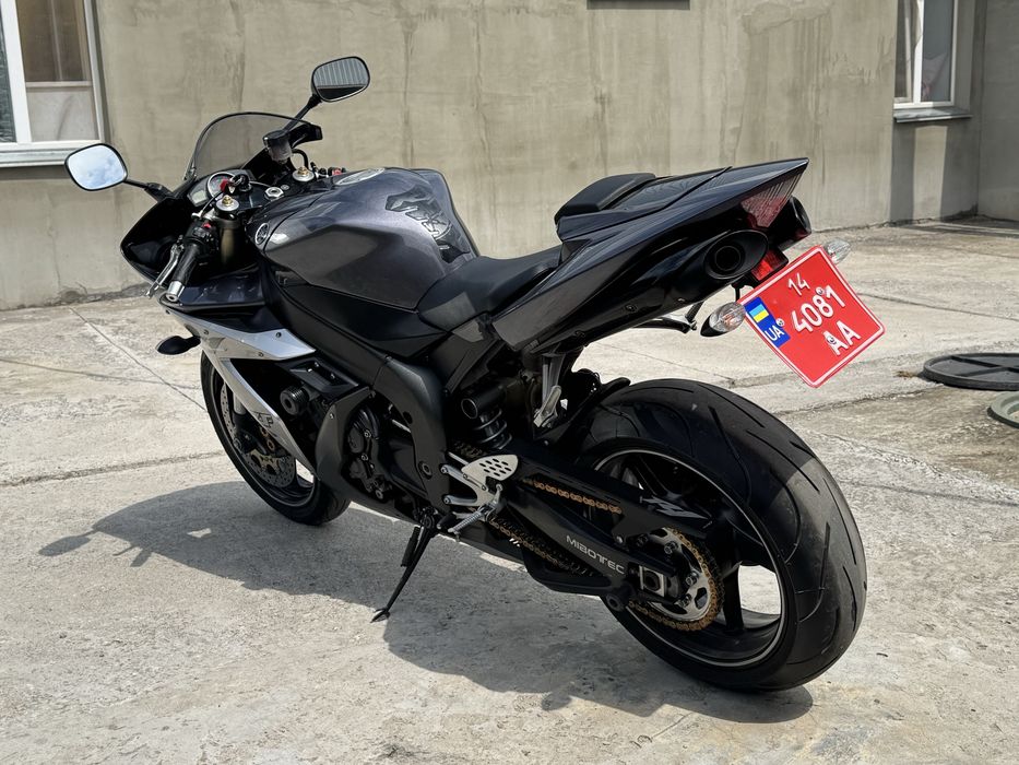 Продам Yamaha R1
