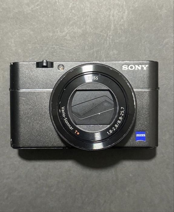 Sony RX100 mark 5(m5)lentes zeiss 20mpx, abertura lente 1.8. Sensor 1”