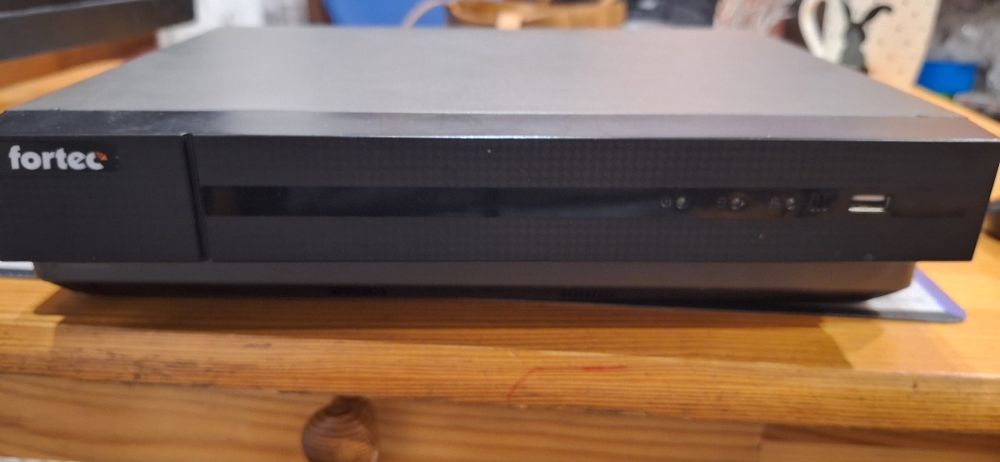 Rejestrator kamer Fortec FV-IPR-8004-1 hikvision