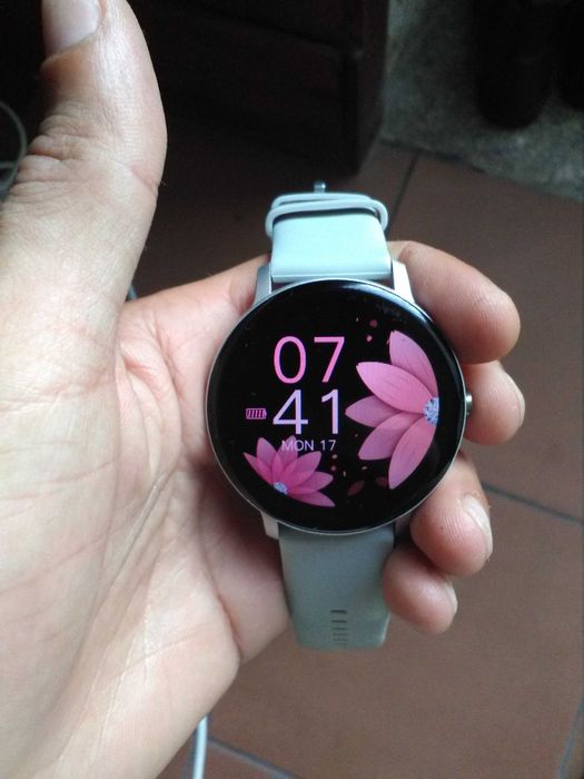 Smartwatch cinza como novo