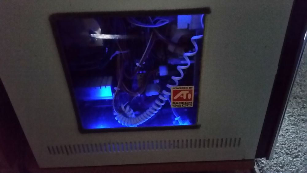 Komputer PC stacjonarny