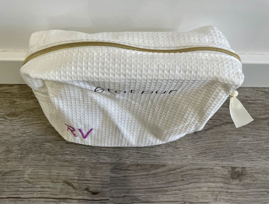 Bolsa ou necessaire branca