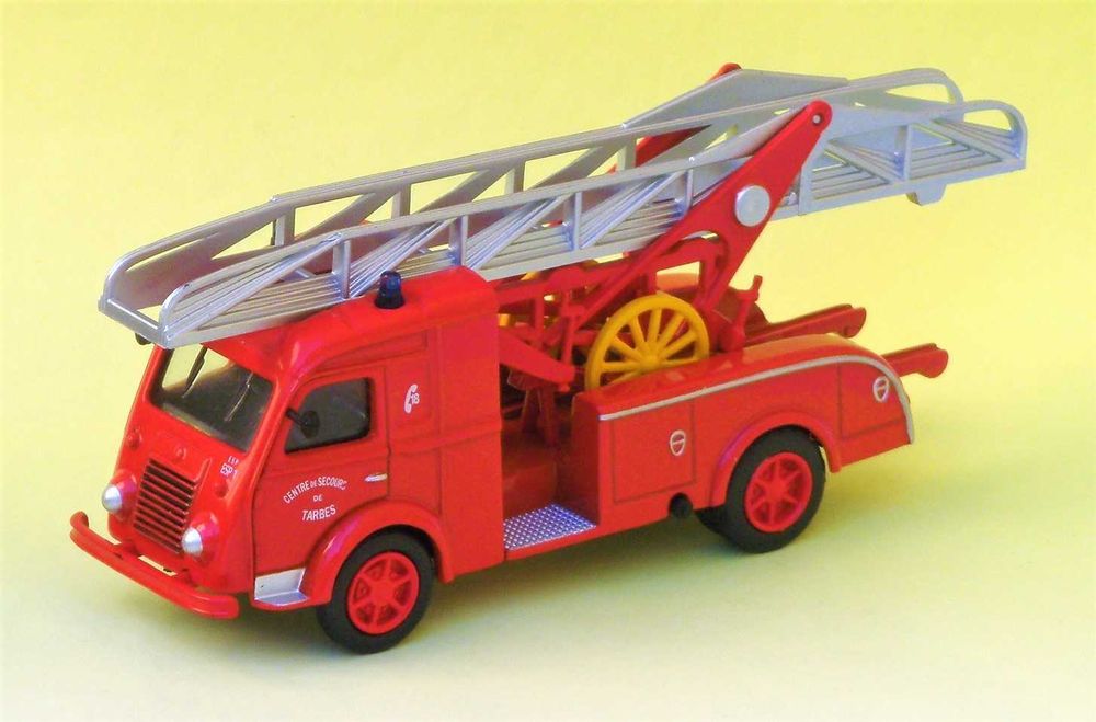 Miniatura Renault Galion 2,5t Gugumus 1957 Del Prado 1//57