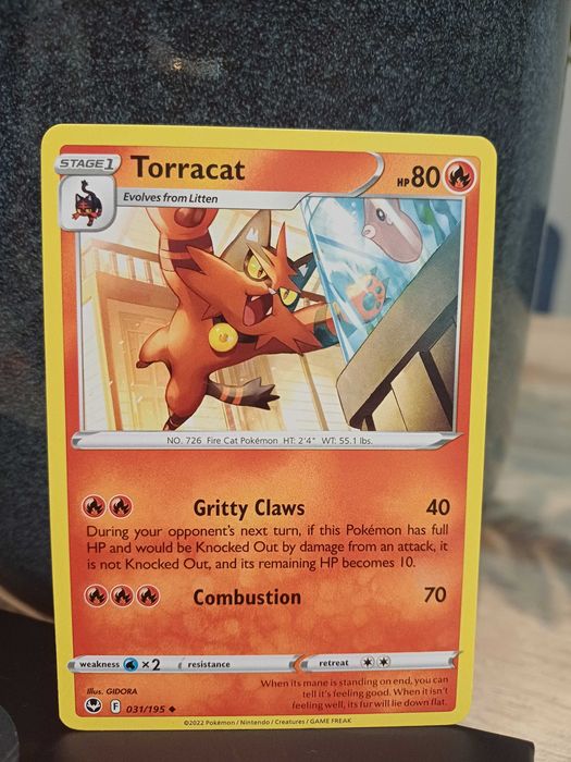 Carta Pokémon Torracat #31