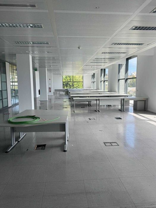 Secretarias  com ou sem blocos de gavetas