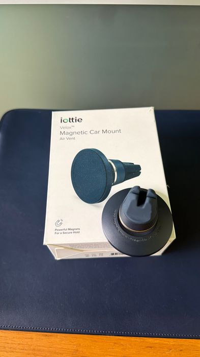 Автоутримувач для телефону iOttie iVelox Magnetic Air Vent Mount (MGSFIO102