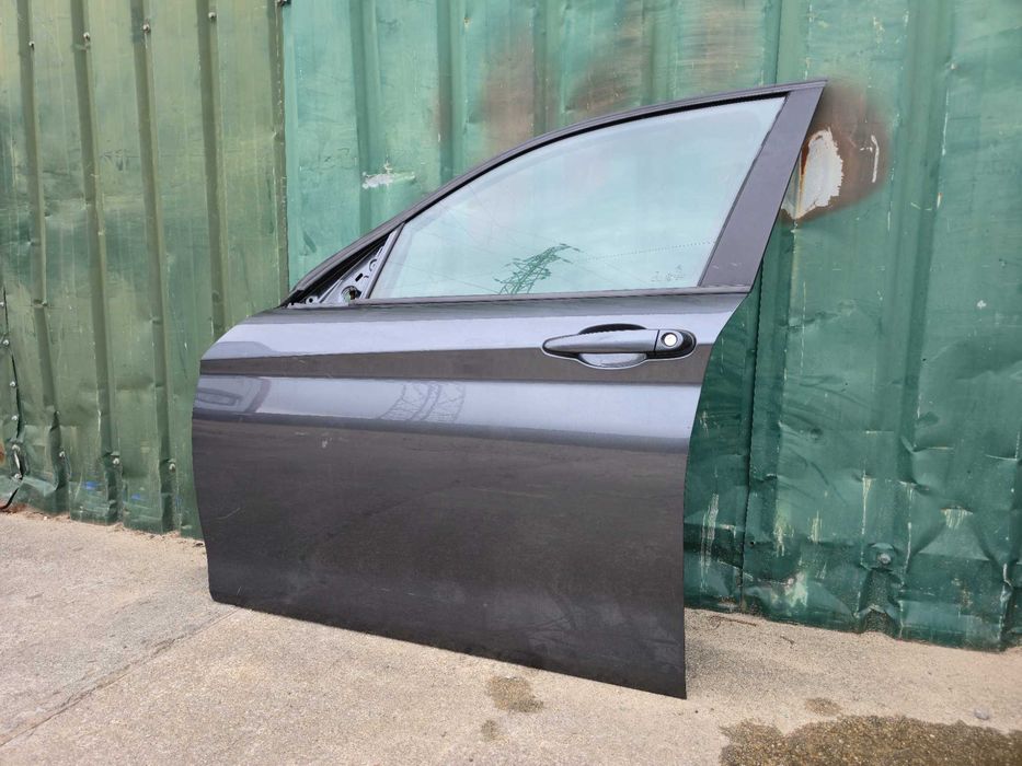 Porta frente esquerda BMW Serie 1 F20 F21. (2011 a 2018)