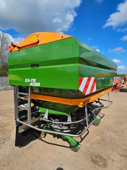 Rozsiewacz AMAZONE ZA-TS 4200 Profis Hydro , rok prod. 2020