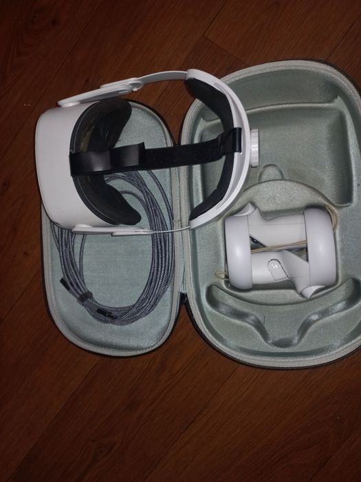 Окуляри віртуальної реальності Meta Oculus Quest 2  256GB