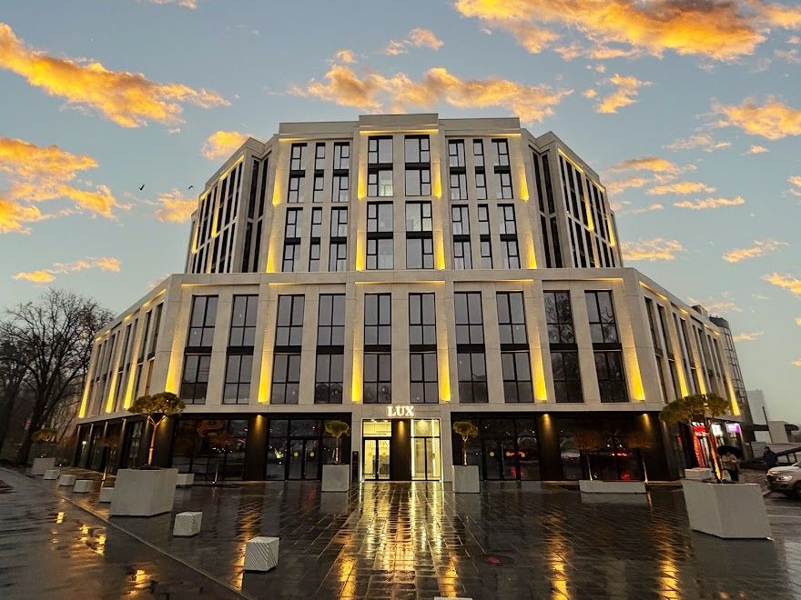 Продаж місця в підземному паркінгу  на вул. Європейська 45