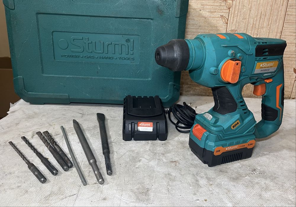 Sturm RH2520CLB Перфоратор акумуляторний 20V 4Ah Безщітковий