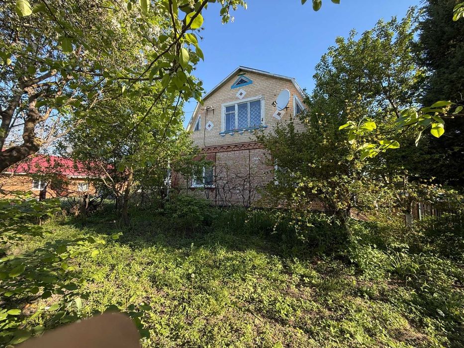 Продам 2-х поверх. будинок в с. Великополовецьке. Білоцерківський р-н. Від власника