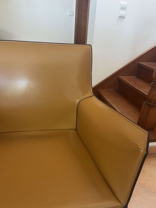 Cadeira / Poltrona Cassina Cab 413 (Mario Bellini) – Adquirida na ÁREA Store