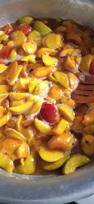 Варення груша, інжир, кизил, персик, черешня