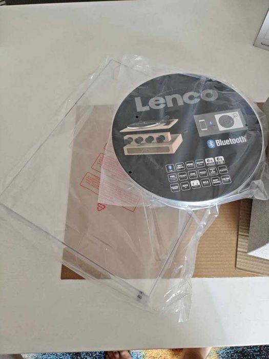 Gira-Discos Lenco